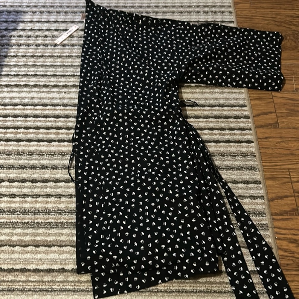 short victoria’s secret bathrobe